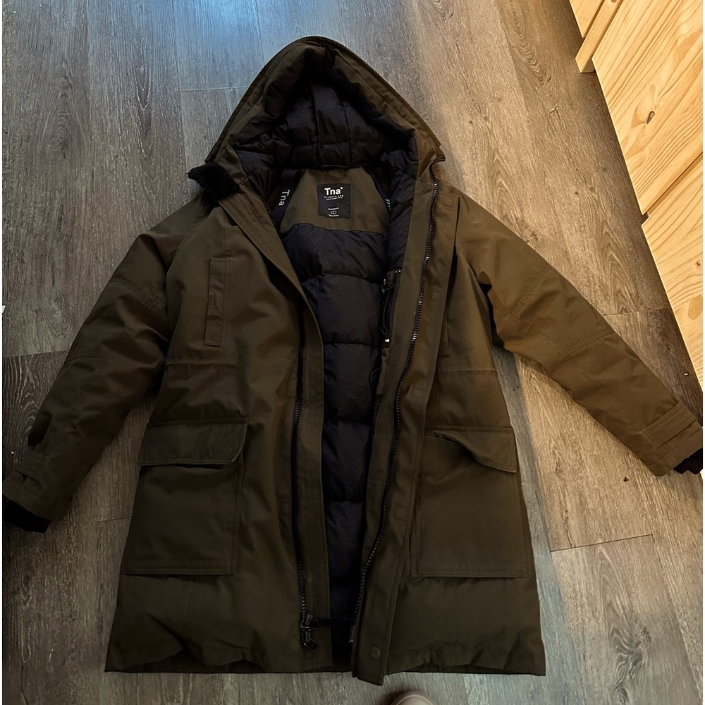 Aritzia Bancroft parka 2019